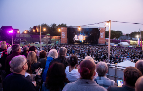 People enjoying Sir Tom Jones at Bootle's Salt and Tar in August 2024